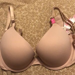 Victoria secret bra NWT 32C